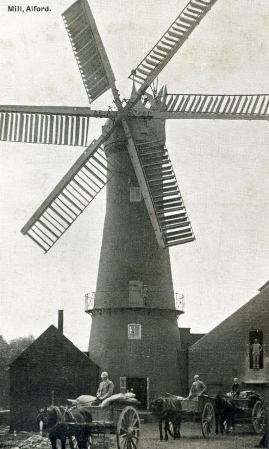The Windmill Hotel Alford  Extérieur photo