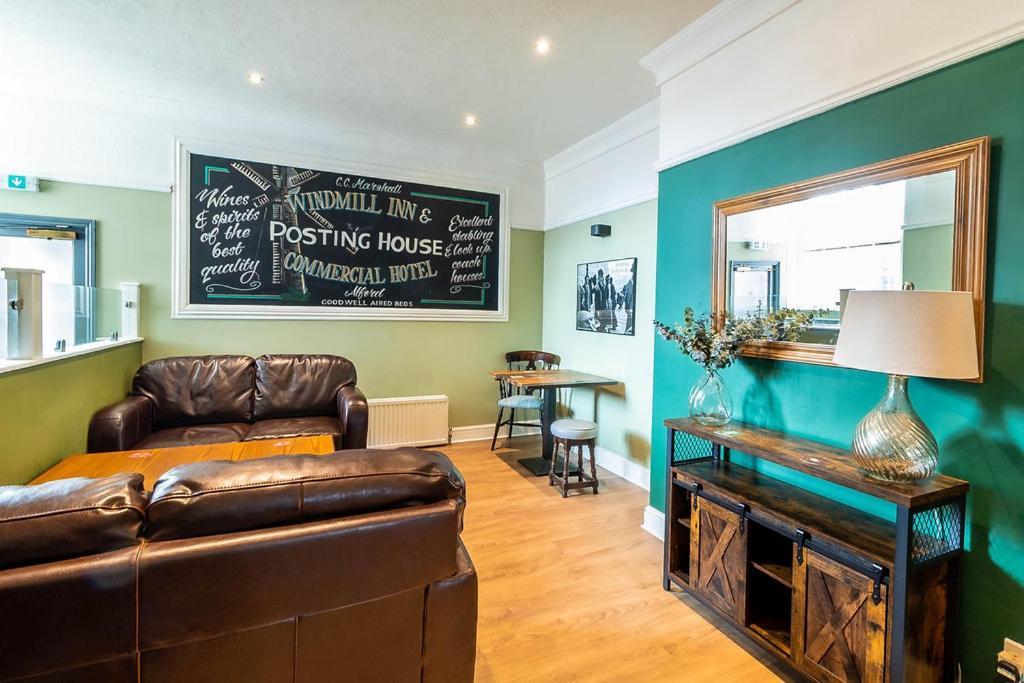 The Windmill Hotel Alford  Extérieur photo
